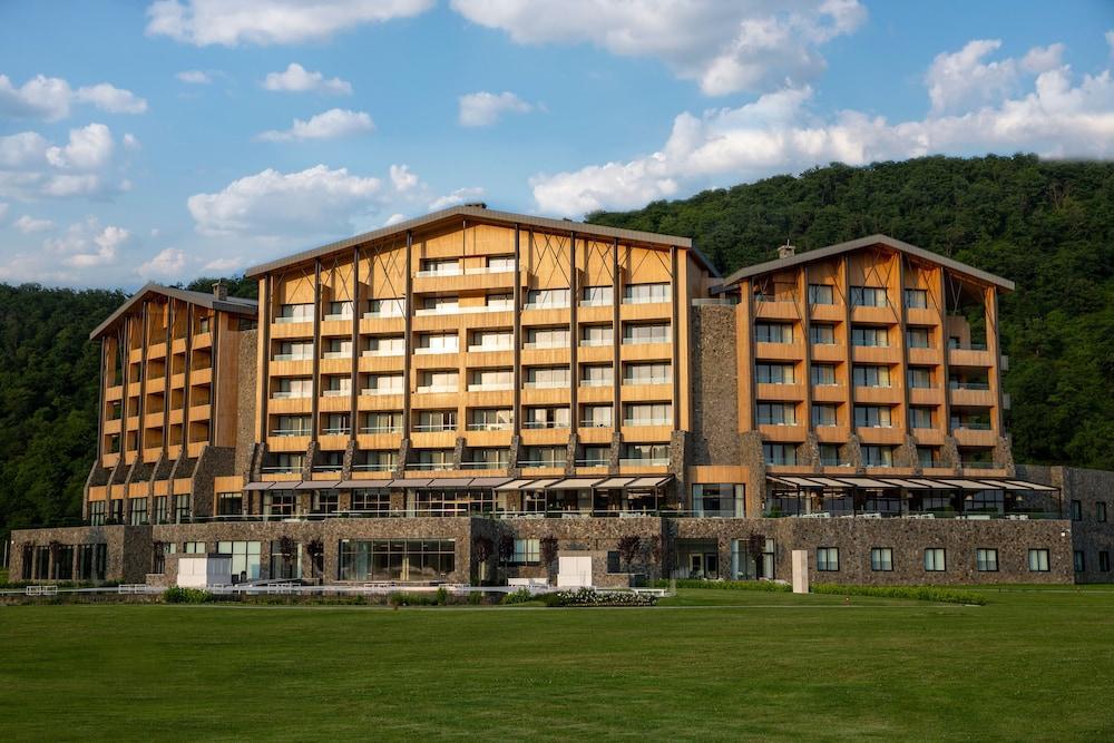 Chenot Palace Health Wellness Hotel Gabala Exterior photo